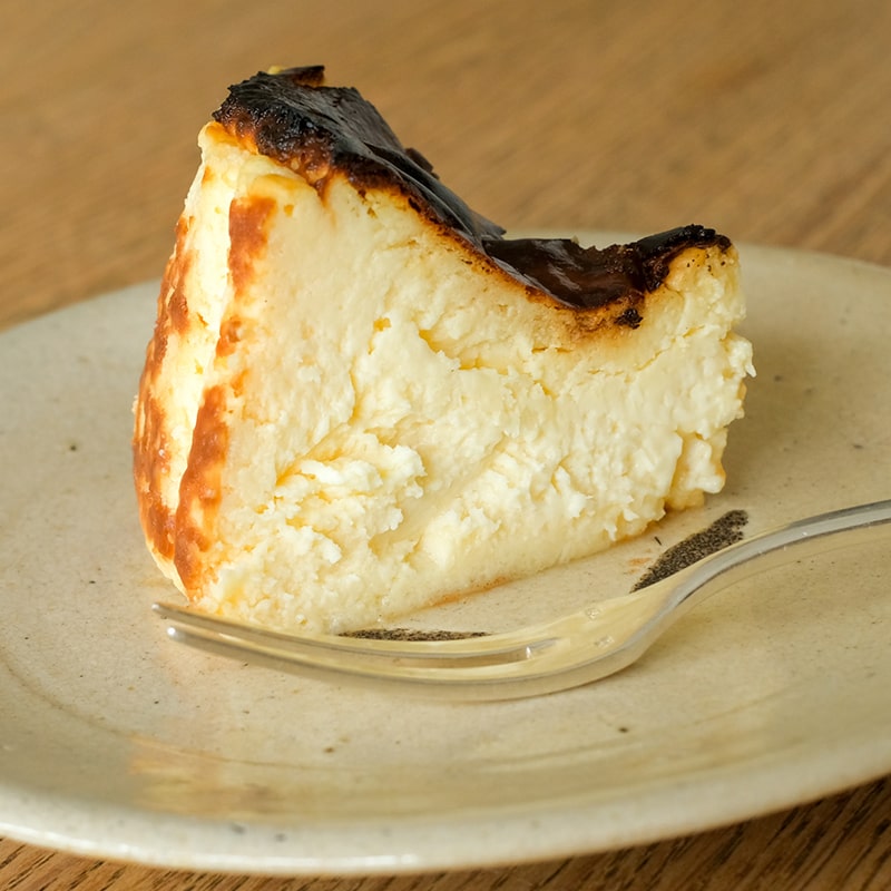 非熟成バスクチーズケーキ
